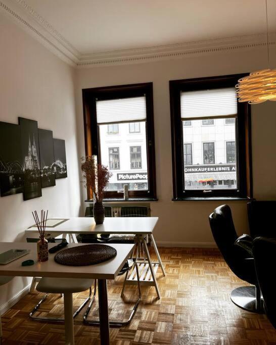 Exklusive Wohnung Mitten Im Schoensten Viertel Бремен Экстерьер фото