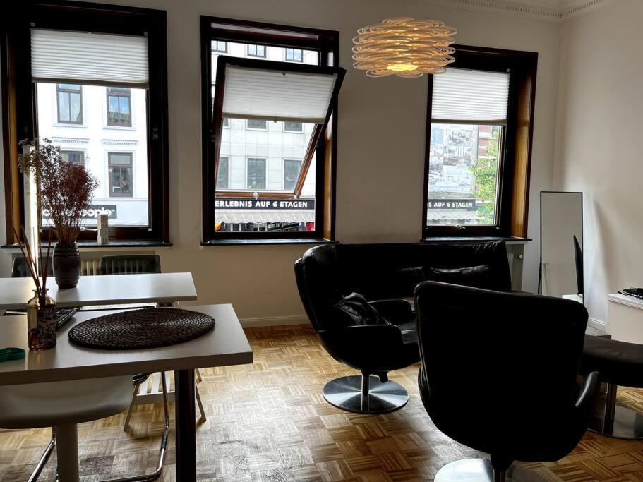 Exklusive Wohnung Mitten Im Schoensten Viertel Бремен Экстерьер фото